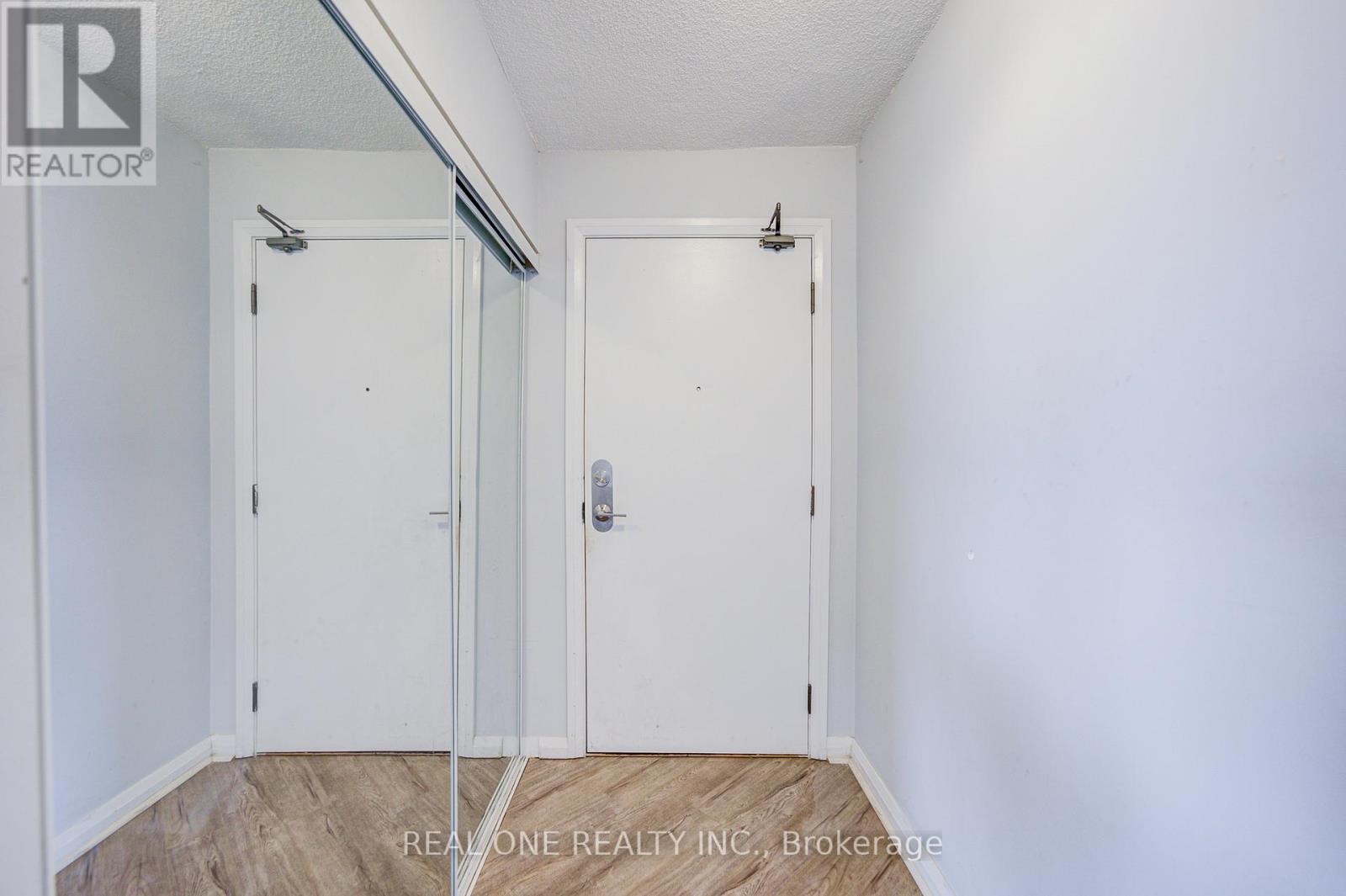 309 - 220 Forum Drive, Mississauga, Ontario L4Z 4K1 - Photo 7 - W12933320