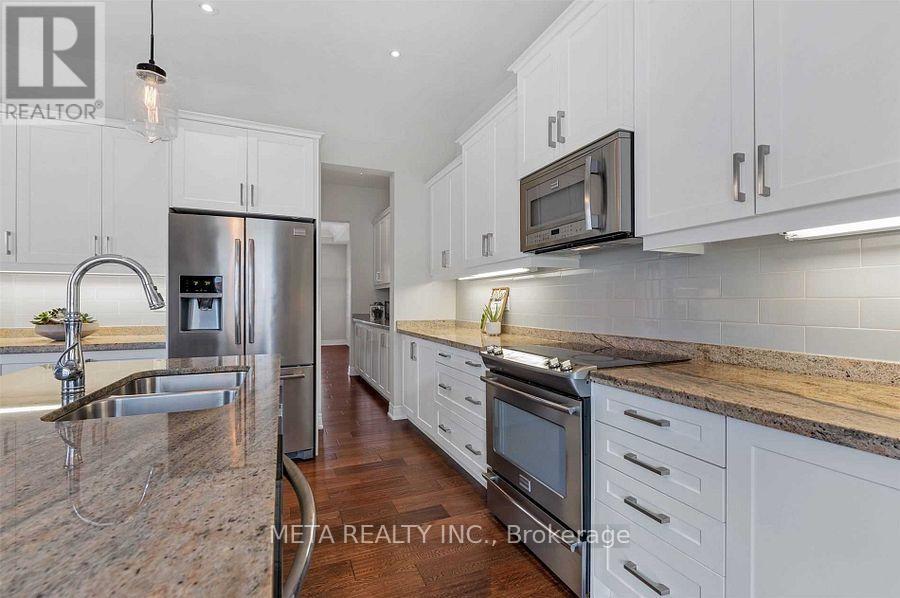 67 Copes Lane, Hamilton, Ontario  L8E 5C1 - Photo 4 - X12933322