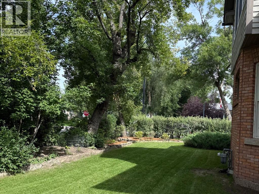 725 Macleod Trail Sw, High River, Alberta  T1V 1B8 - Photo 6 - A2283870