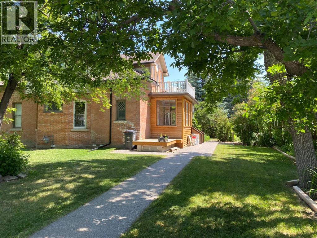 725 Macleod Trail Sw, High River, Alberta  T1V 1B8 - Photo 4 - A2283870