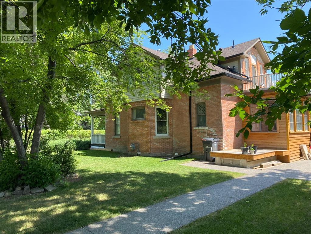 725 Macleod Trail Sw, High River, Alberta  T1V 1B8 - Photo 5 - A2283870