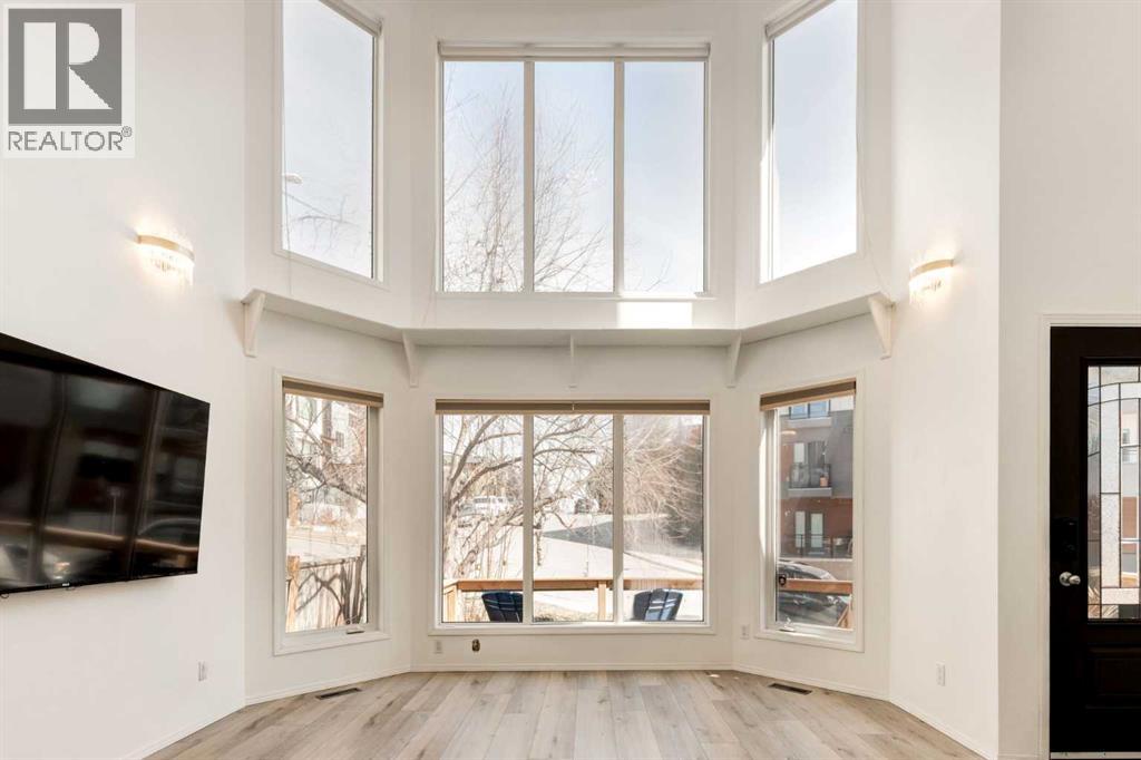 88 34 Avenue Sw, Calgary, Alberta  T2S 3B5 - Photo 4 - A2296145