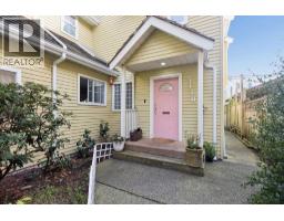 <div class="price">$1,699,000</div> 3110 W 3 Avenue, Vancouver<br><div style="margin-bottom:8px;"><small>Oakwyn Realty Ltd.</small></div><div class='bed_bath'>3 Bed | 3 Bath</div>