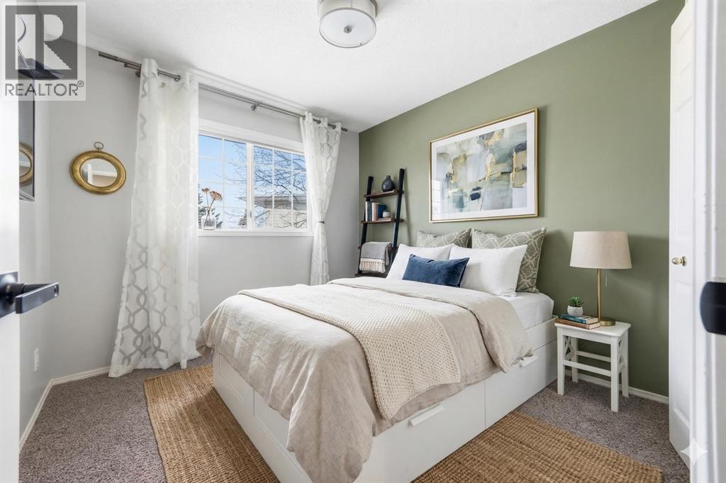 57 Kingsland Villas Sw, Calgary, Alberta  T2V 5J9 - Photo 19 - A2288860