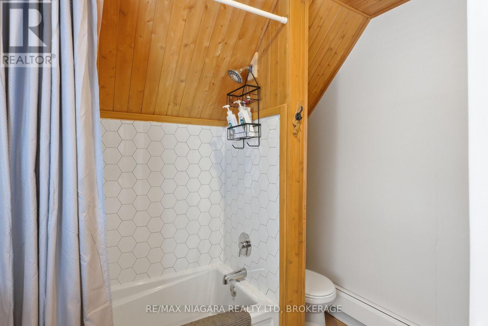 5408 Ontario Avenue, Niagara Falls, Ontario  L2E 3S5 - Photo 10 - X12802818