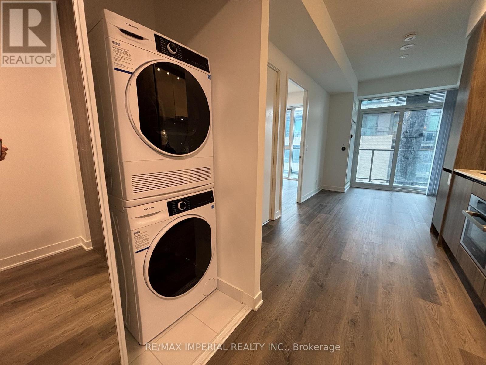 1815 - 180 Front Street E, Toronto, Ontario  M5A 0A9 - Photo 10 - C12933356