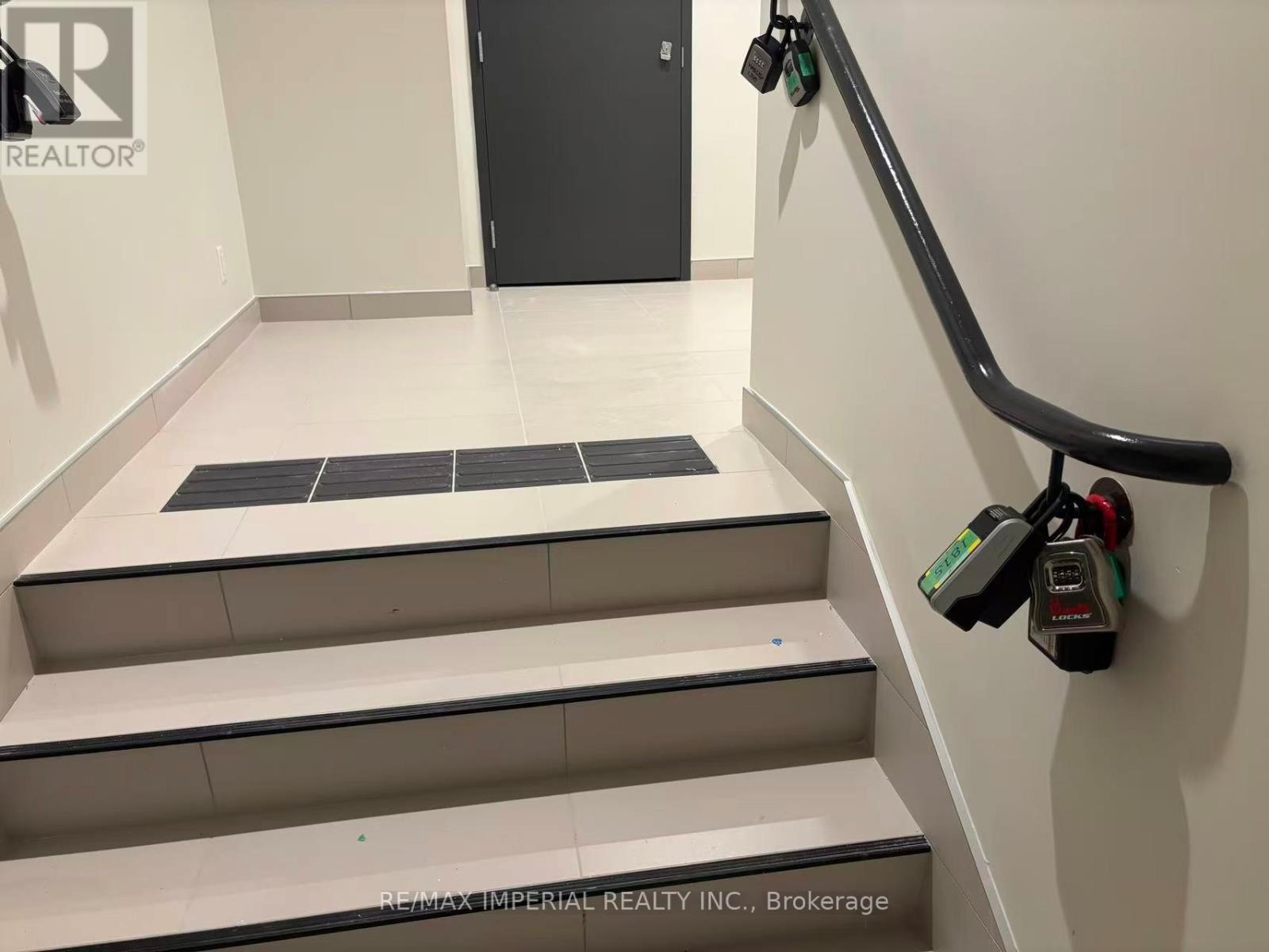 1815 - 180 Front Street E, Toronto, Ontario  M5A 0A9 - Photo 17 - C12933356