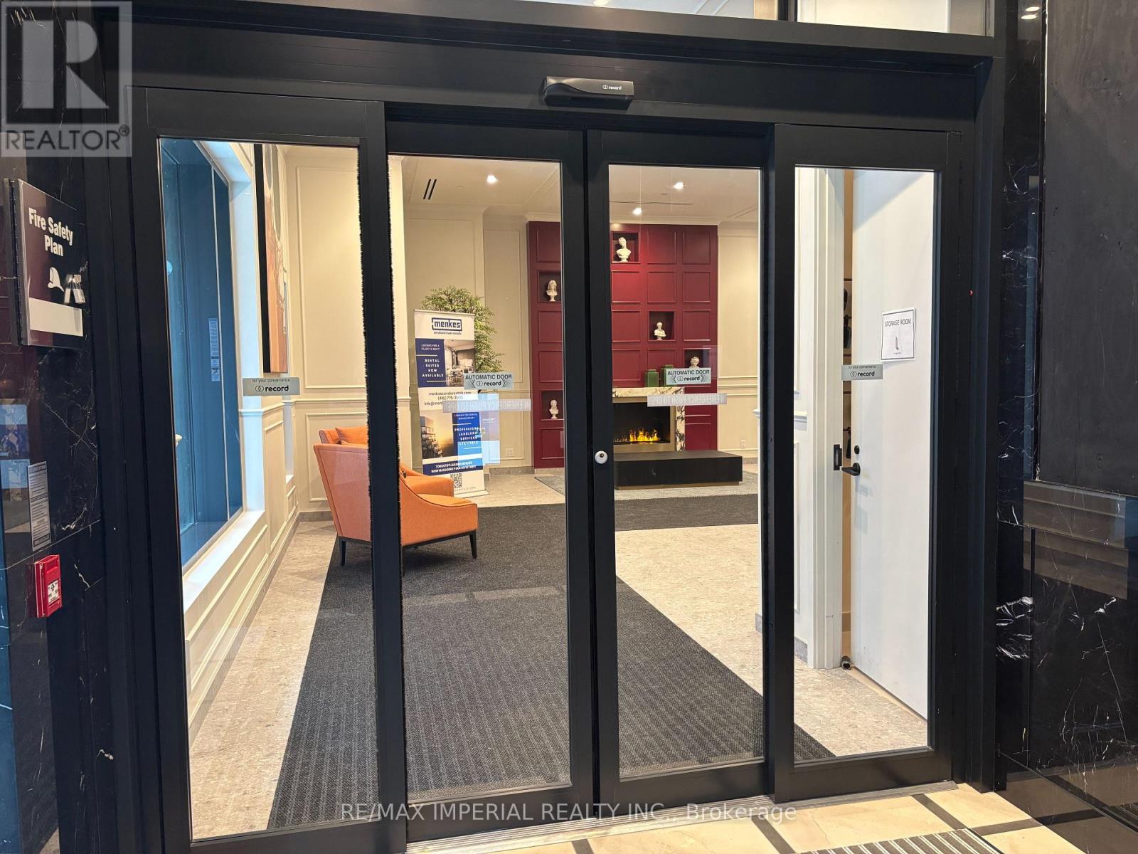 1815 - 180 Front Street E, Toronto, Ontario  M5A 0A9 - Photo 3 - C12933356