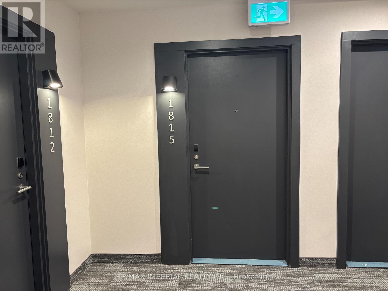 1815 - 180 Front Street E, Toronto, Ontario  M5A 0A9 - Photo 6 - C12933356