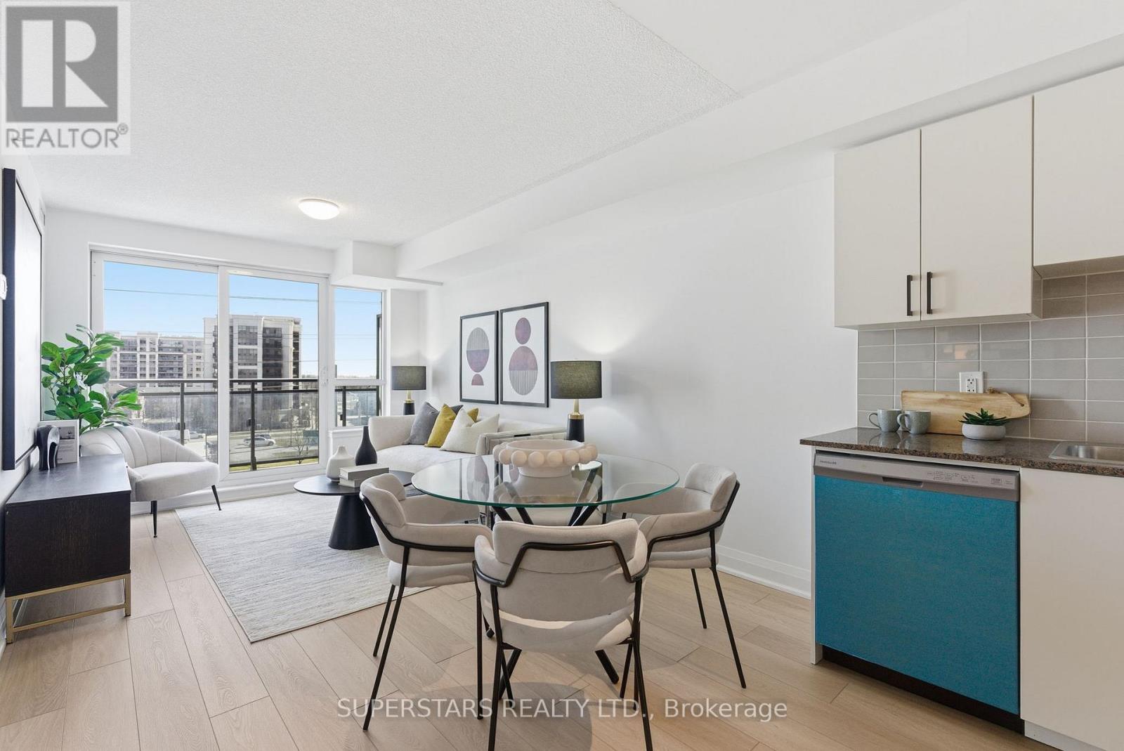 606 - 372 Highway 7 E Road, Richmond Hill, Ontario  L4B 0C6 - Photo 1 - N12933338