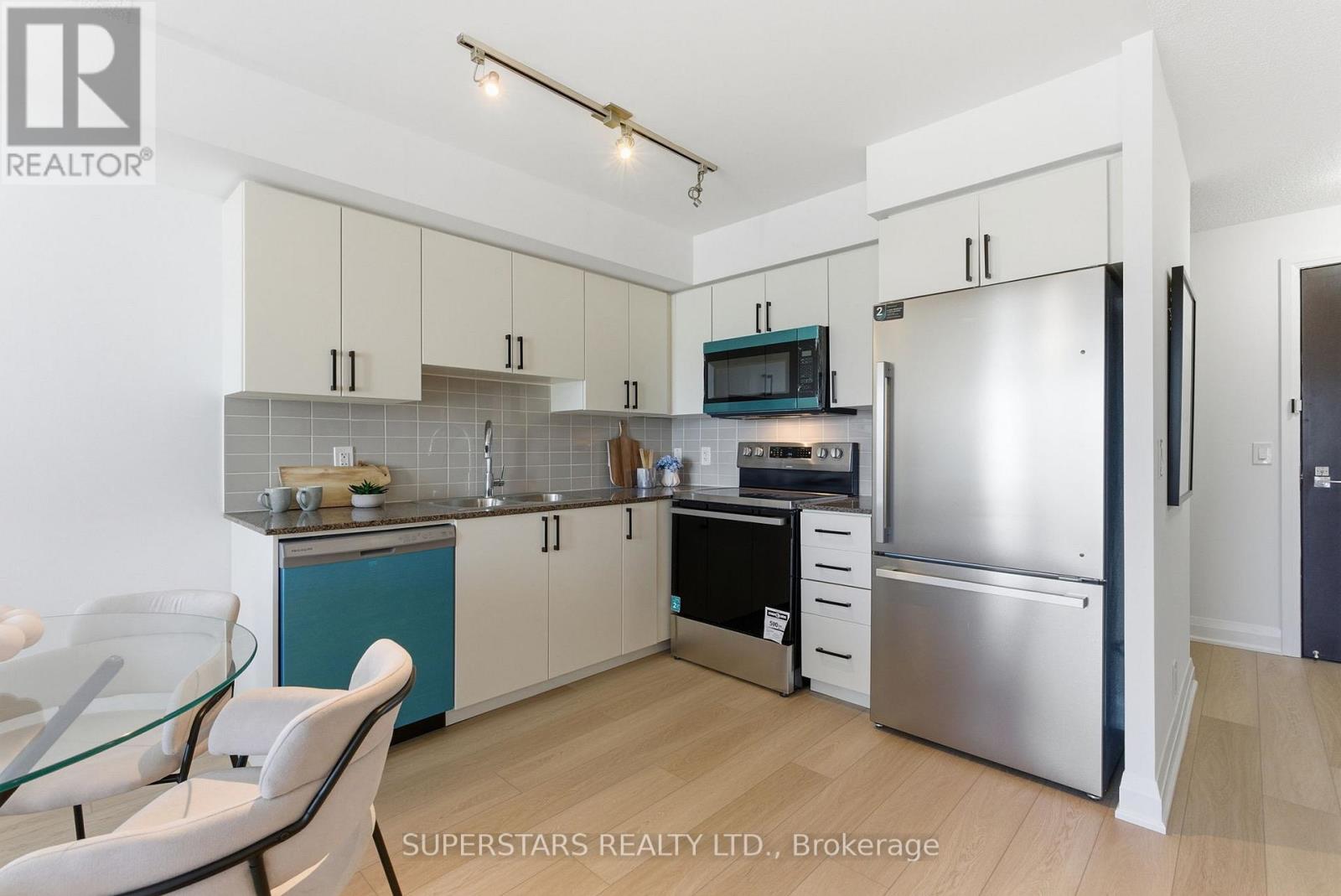 606 - 372 Highway 7 E Road, Richmond Hill, Ontario  L4B 0C6 - Photo 13 - N12933338