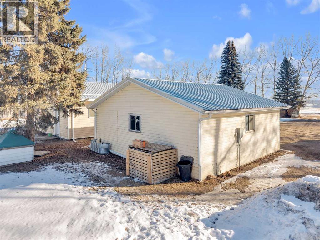 445056 Range Road 40, Rural Ponoka County, Alberta  T0C 0M0 - Photo 7 - A2292206