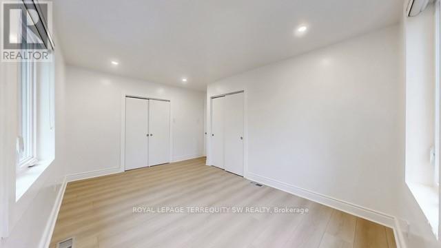 Main - 19 Hawthorne Road, Toronto, Ontario  M9R 1N9 - Photo 34 - W12933354