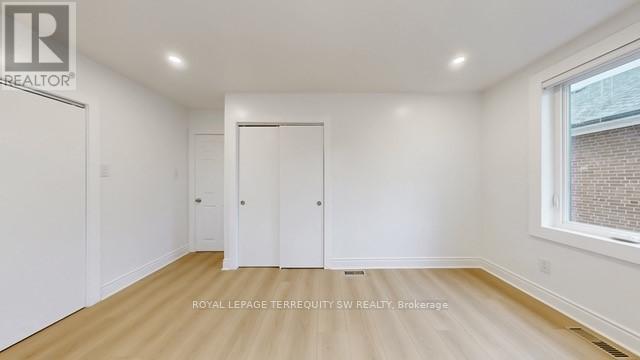 Main - 19 Hawthorne Road, Toronto, Ontario  M9R 1N9 - Photo 35 - W12933354