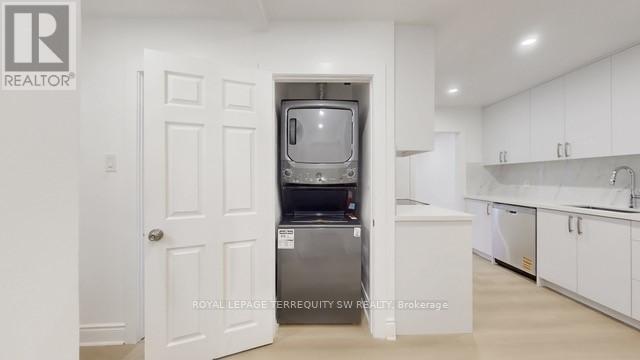 Main - 19 Hawthorne Road, Toronto, Ontario  M9R 1N9 - Photo 40 - W12933354
