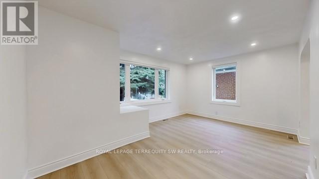 Main - 19 Hawthorne Road, Toronto, Ontario  M9R 1N9 - Photo 5 - W12933354