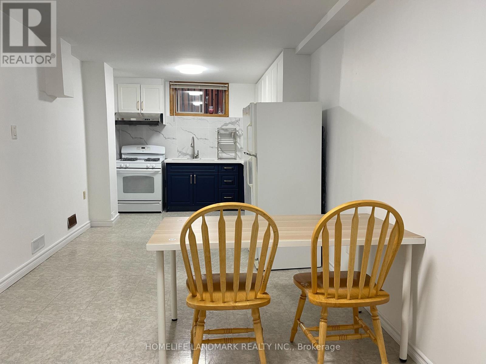 Lower & Main - 353 Darlington Court, Hamilton, Ontario  L9C 6Z2 - Photo 23 - X12933348