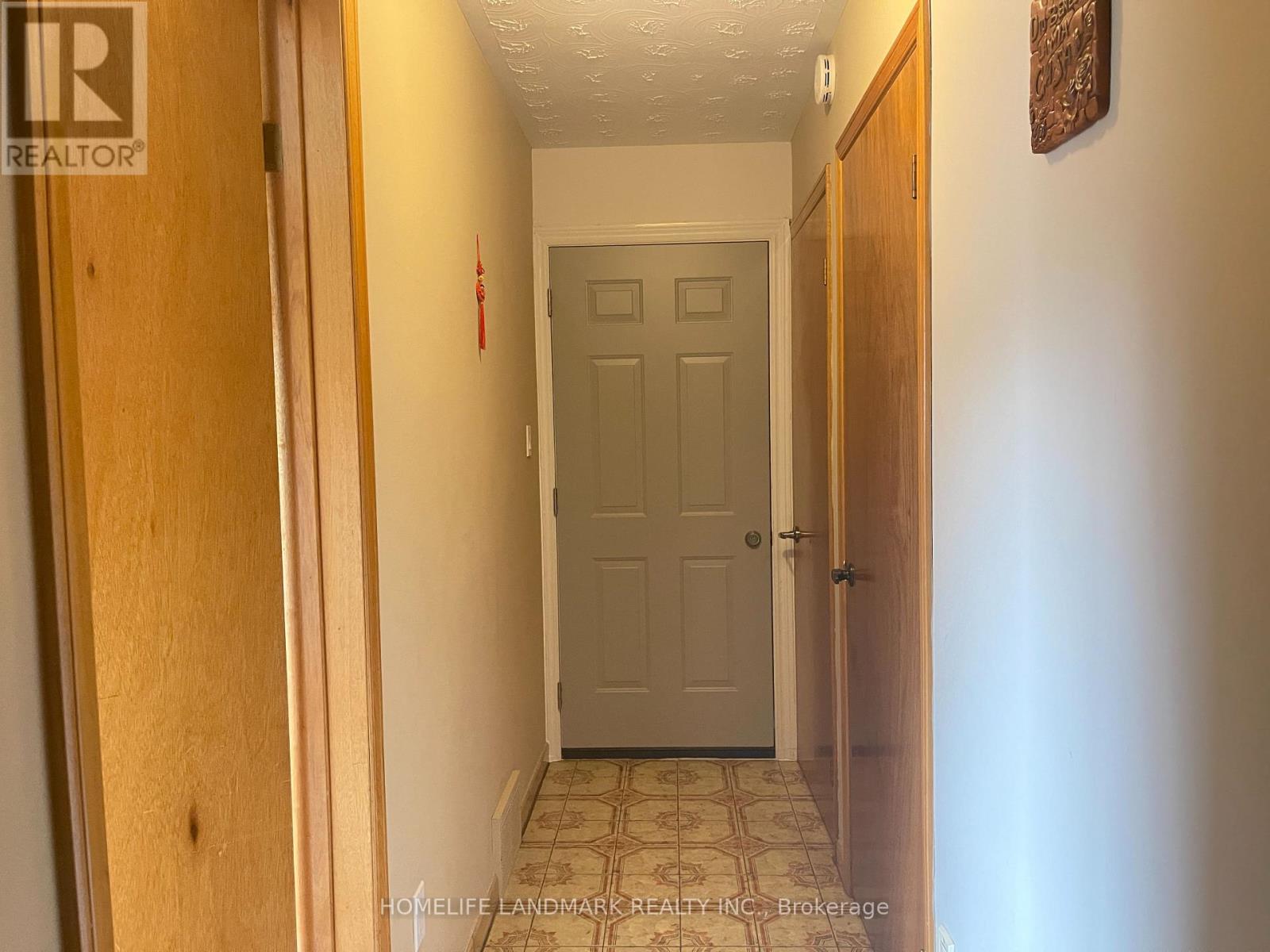 Lower & Main - 353 Darlington Court, Hamilton, Ontario  L9C 6Z2 - Photo 34 - X12933348