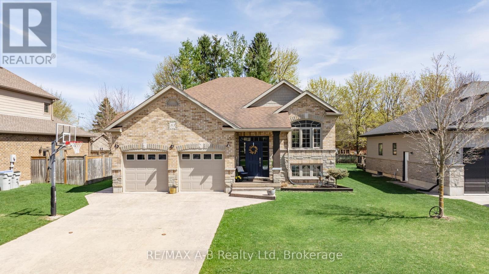 83 SYLVIA STREET, West Perth, Ontario