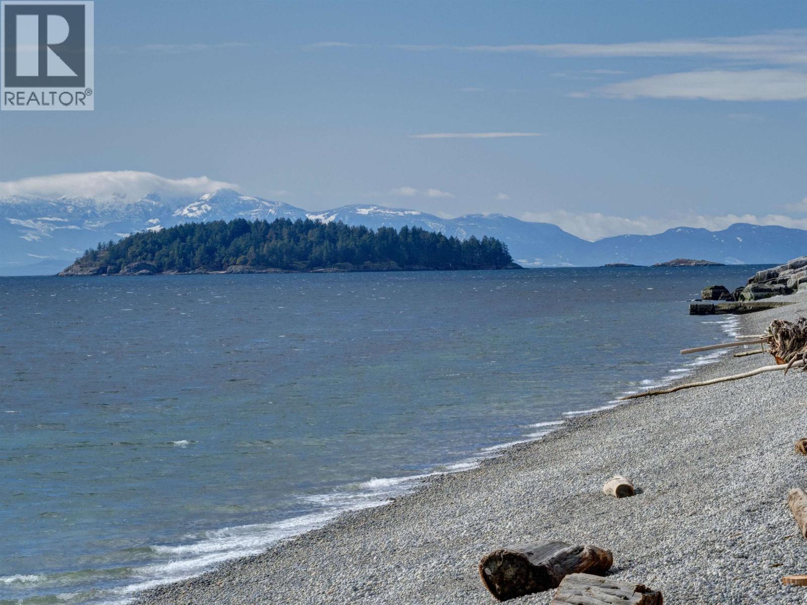 5759 Teredo Street, Sechelt, British Columbia  V0N 3A0 - Photo 7 - C8077283