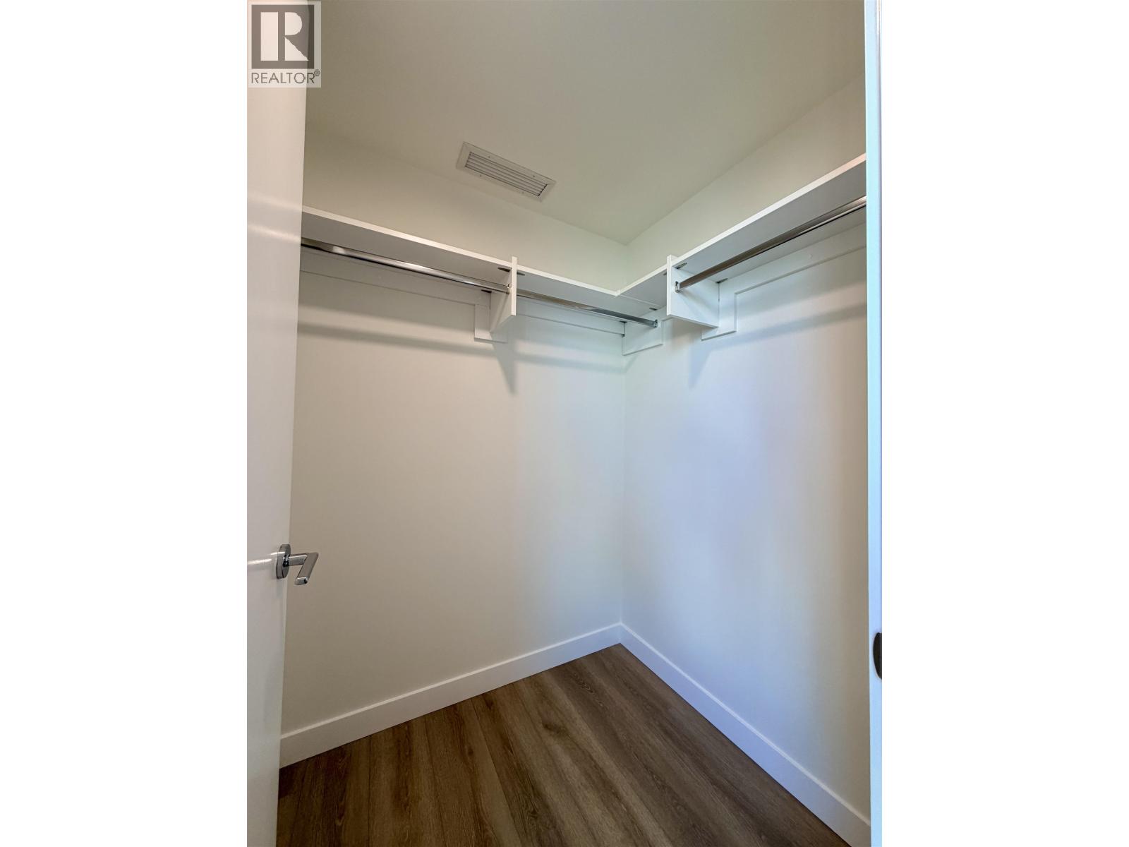 6075 Wilson Avenue, Burnaby, British Columbia  V5H 2R5 - Photo 8 - R3104360