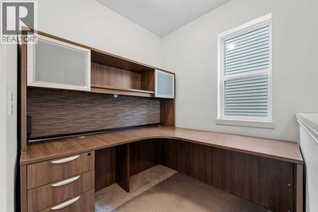 1082 Panatella Boulevard Nw, Calgary, Alberta  T3K 0L2 - Photo 18 - A2293486