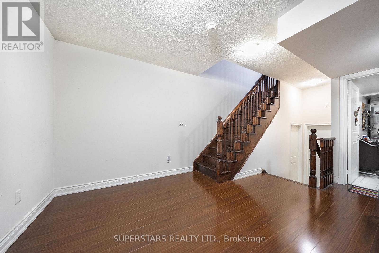 261 South Park Road, Markham, Ontario  L3T 0B6 - Photo 32 - N12864700