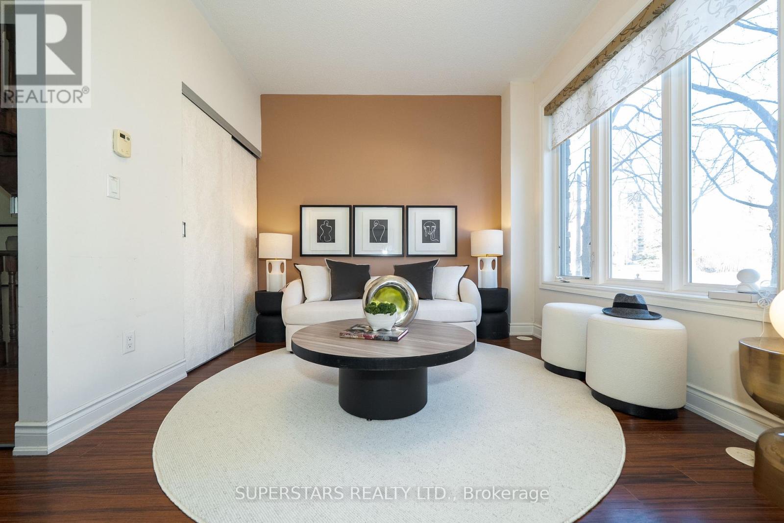 261 South Park Road, Markham, Ontario  L3T 0B6 - Photo 3 - N12864700