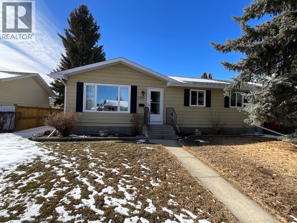 5316 Poplar Avenue, Blackfalds, Alberta  T0M 0J0 - Photo 1 - A2296661