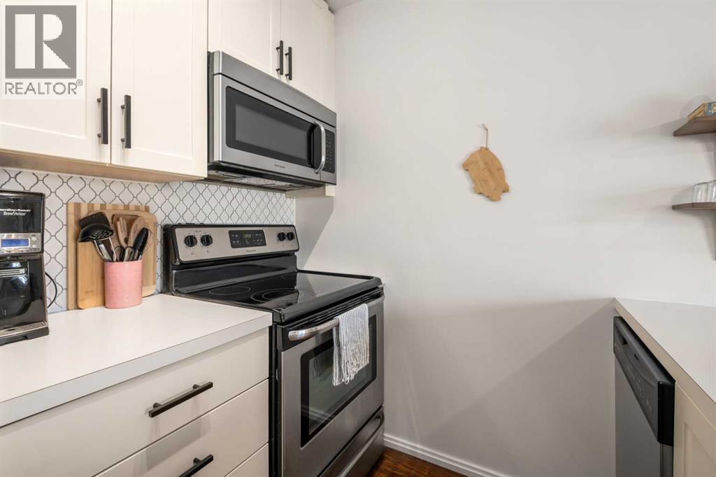 1403, 279 Copperpond Common Se, Calgary, Alberta  T2Z 1C6 - Photo 3 - A2291238