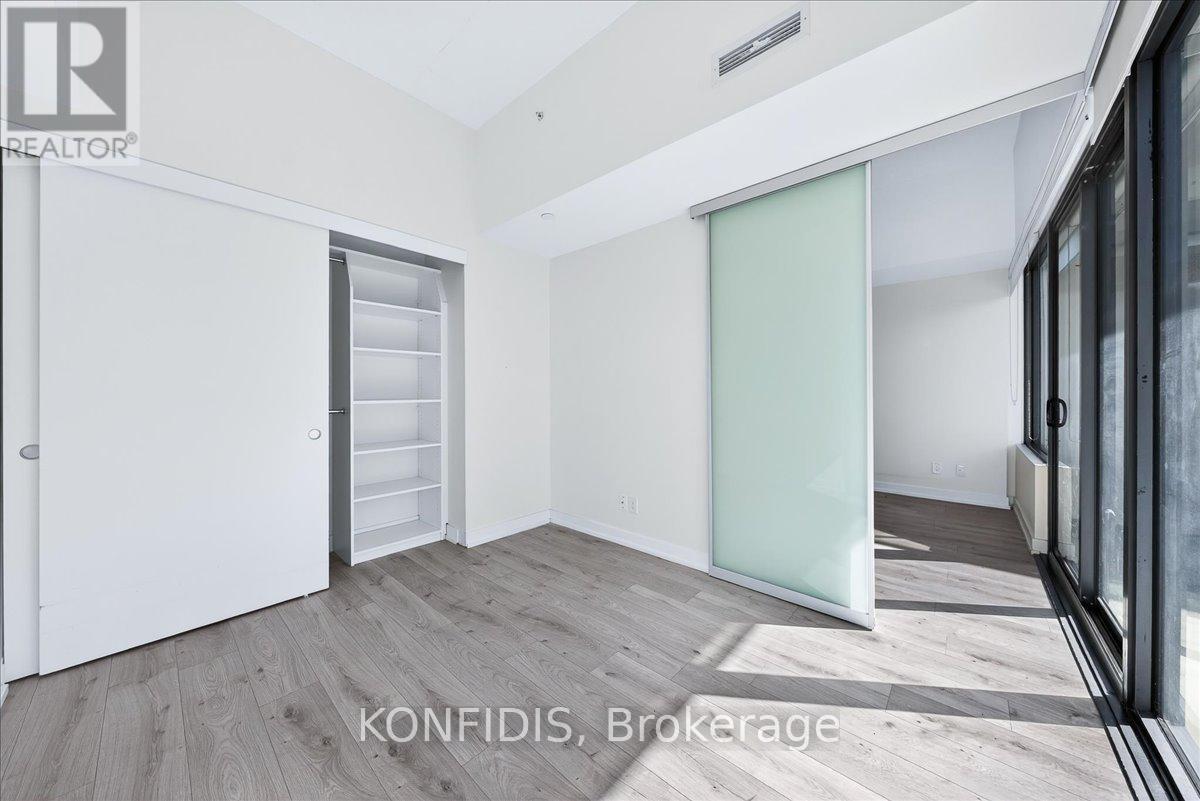 732 - 161 Roehampton Avenue, Toronto, Ontario  M4P 0C8 - Photo 15 - C12933362