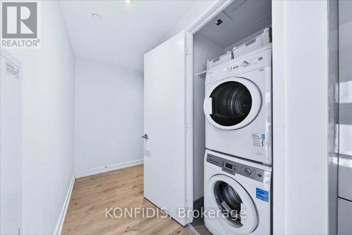 732 - 161 Roehampton Avenue, Toronto, Ontario  M4P 0C8 - Photo 6 - C12933362