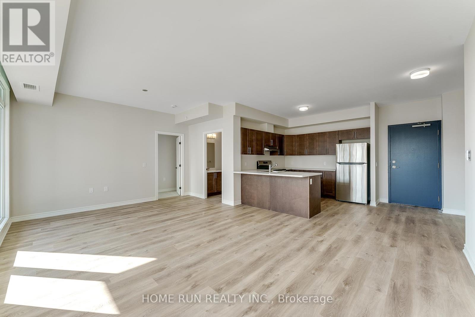 302 - 397 Codds Road, Ottawa, Ontario  K1K 5C7 - Photo 7 - X12933390