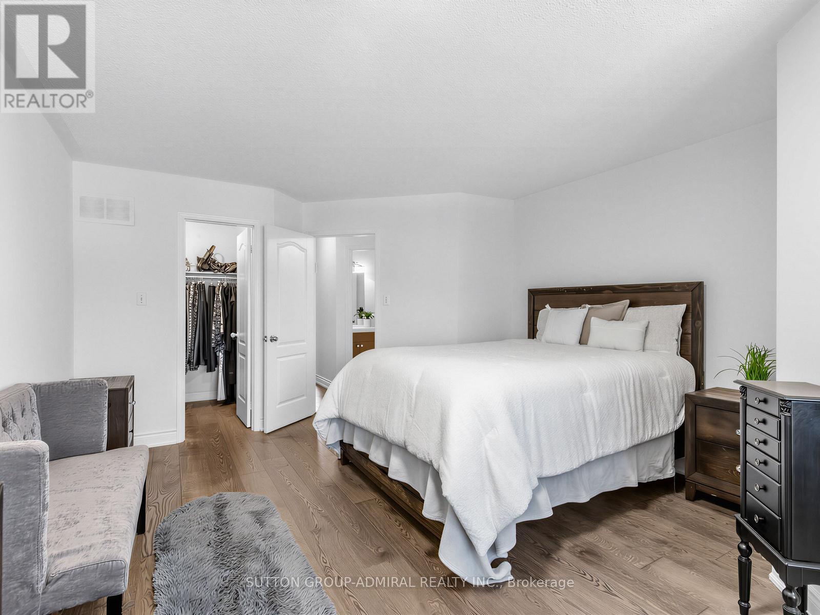 38 Elderbrook Crescent, Vaughan, Ontario  L4K 5M5 - Photo 20 - N12933394