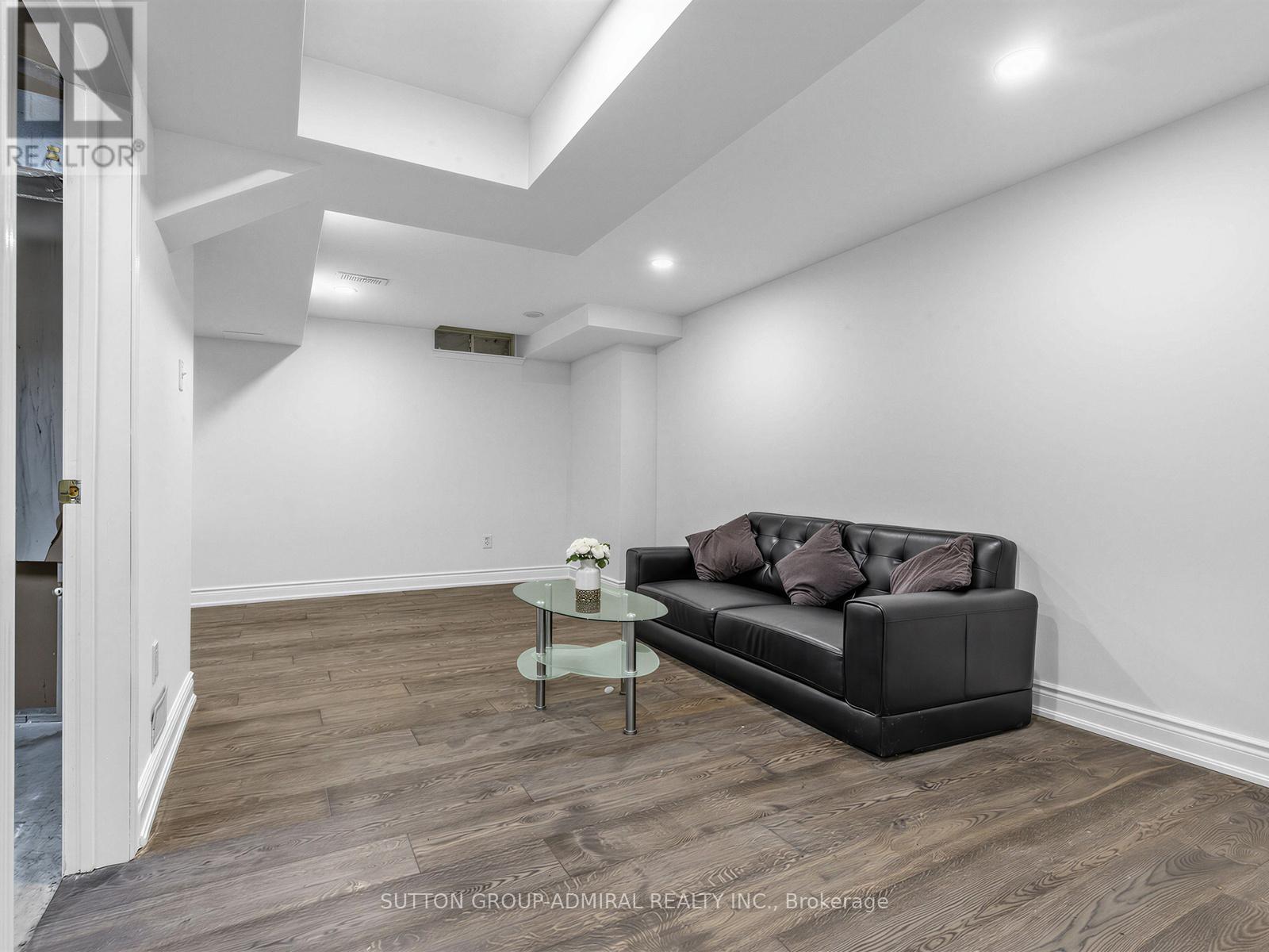 38 Elderbrook Crescent, Vaughan, Ontario  L4K 5M5 - Photo 28 - N12933394