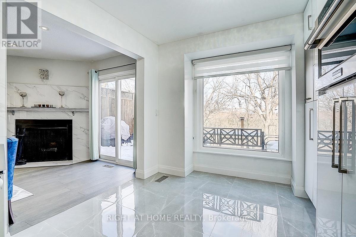 32 Macauley Drive, Markham, Ontario L3T 5S4 - Photo 15 - N12933406