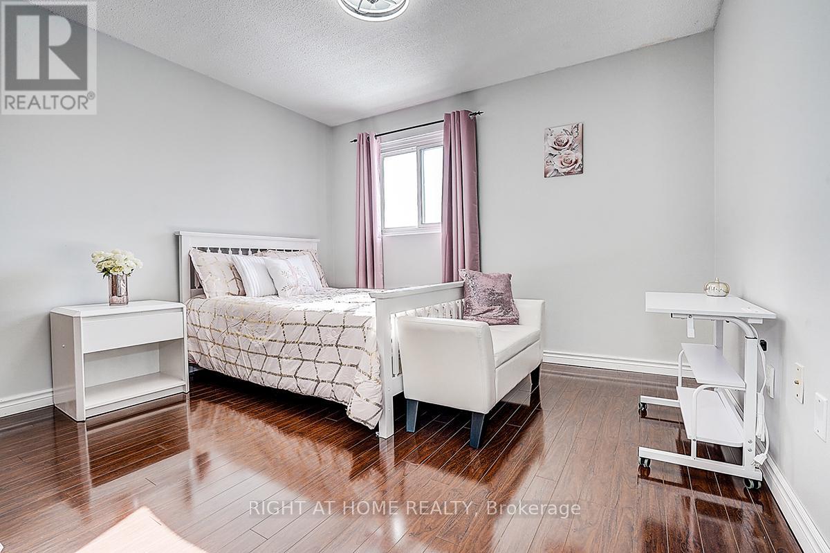 32 Macauley Drive, Markham, Ontario L3T 5S4 - Photo 27 - N12933406