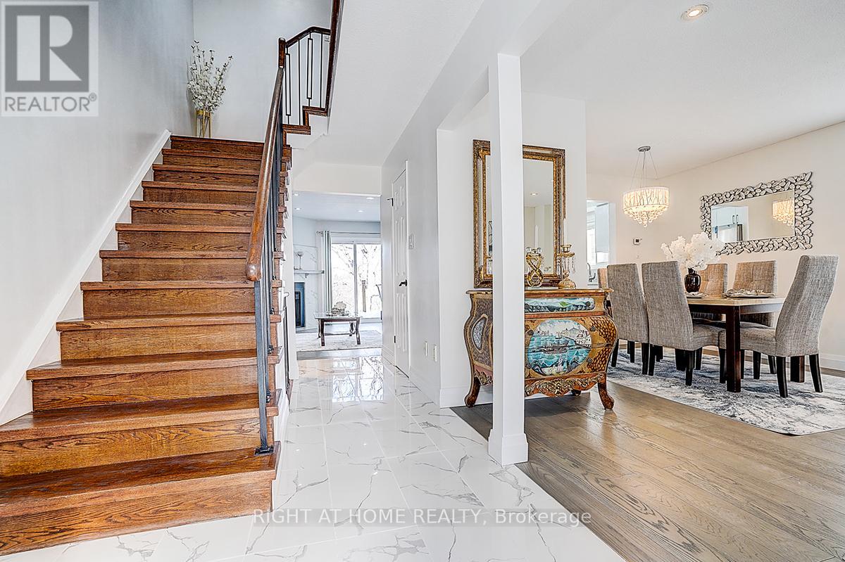 32 Macauley Drive, Markham, Ontario L3T 5S4 - Photo 3 - N12933406