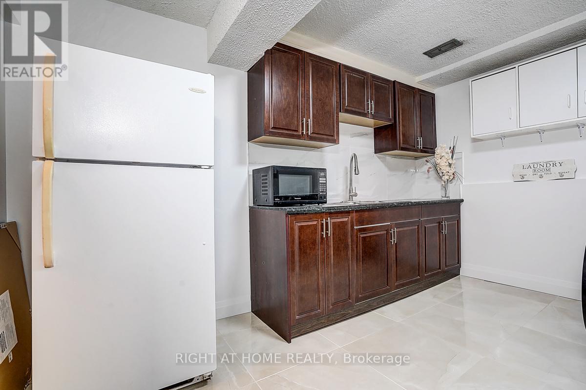 32 Macauley Drive, Markham, Ontario L3T 5S4 - Photo 36 - N12933406