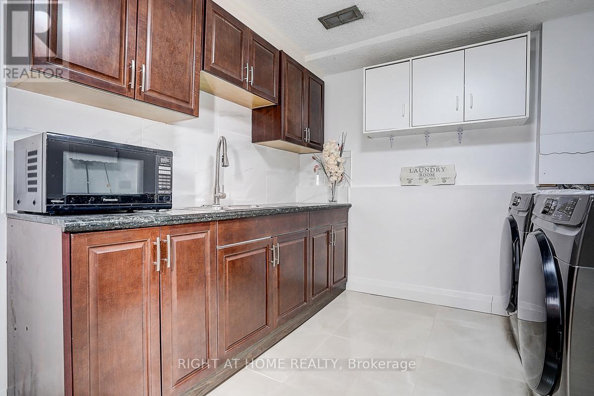 32 Macauley Drive, Markham, Ontario L3T 5S4 - Photo 37 - N12933406