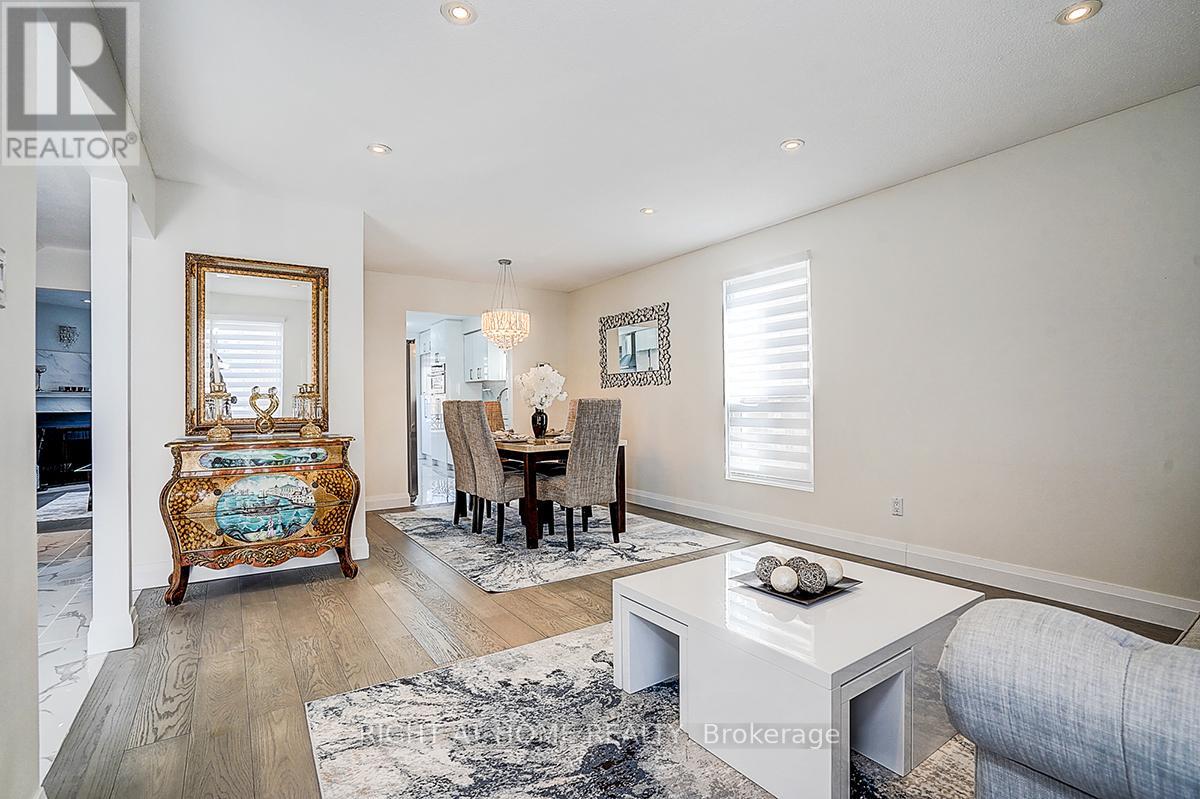 32 Macauley Drive, Markham, Ontario L3T 5S4 - Photo 7 - N12933406