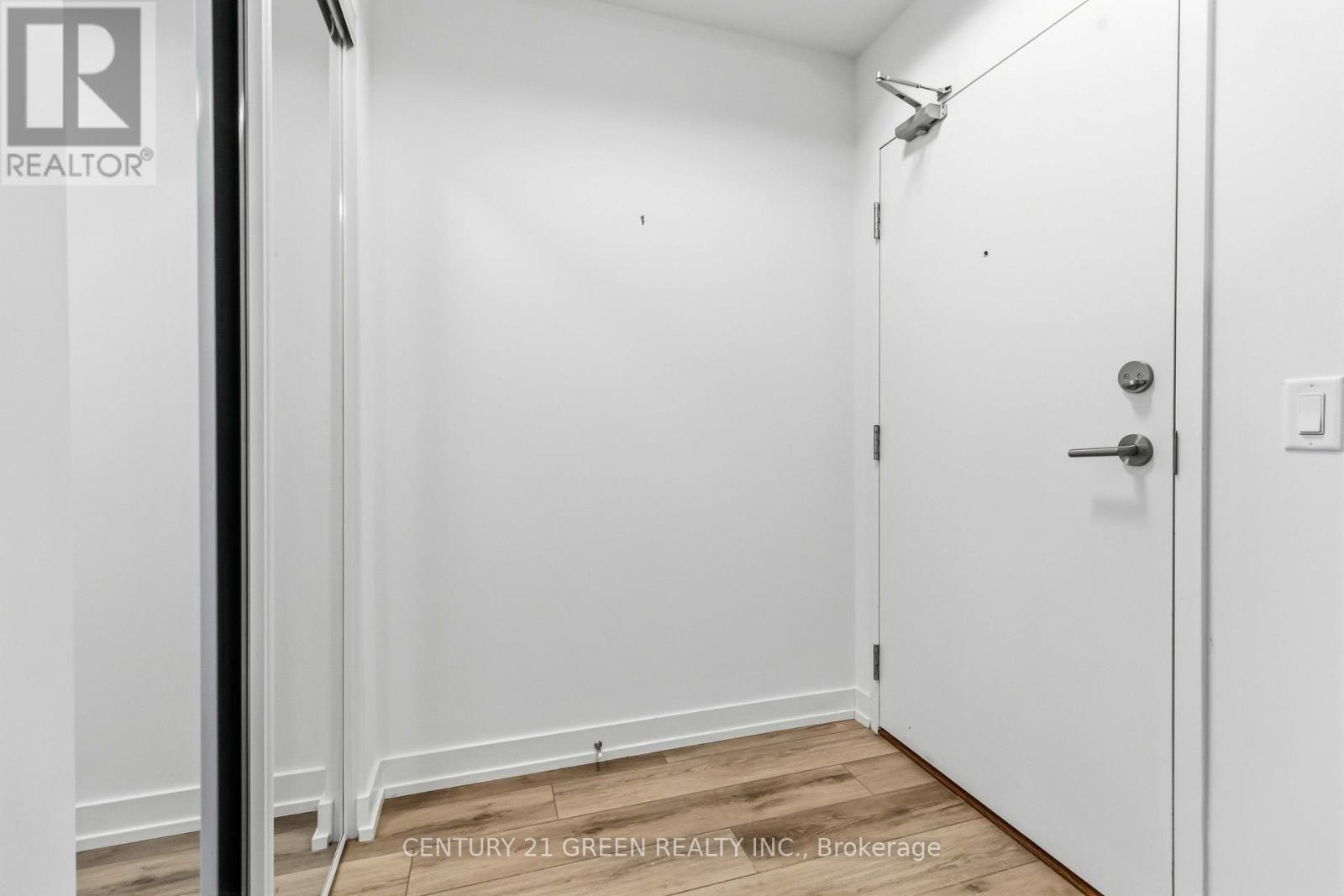 407 - 255 Northfield Drive E, Waterloo, Ontario  N2K 0G5 - Photo 4 - X12639498