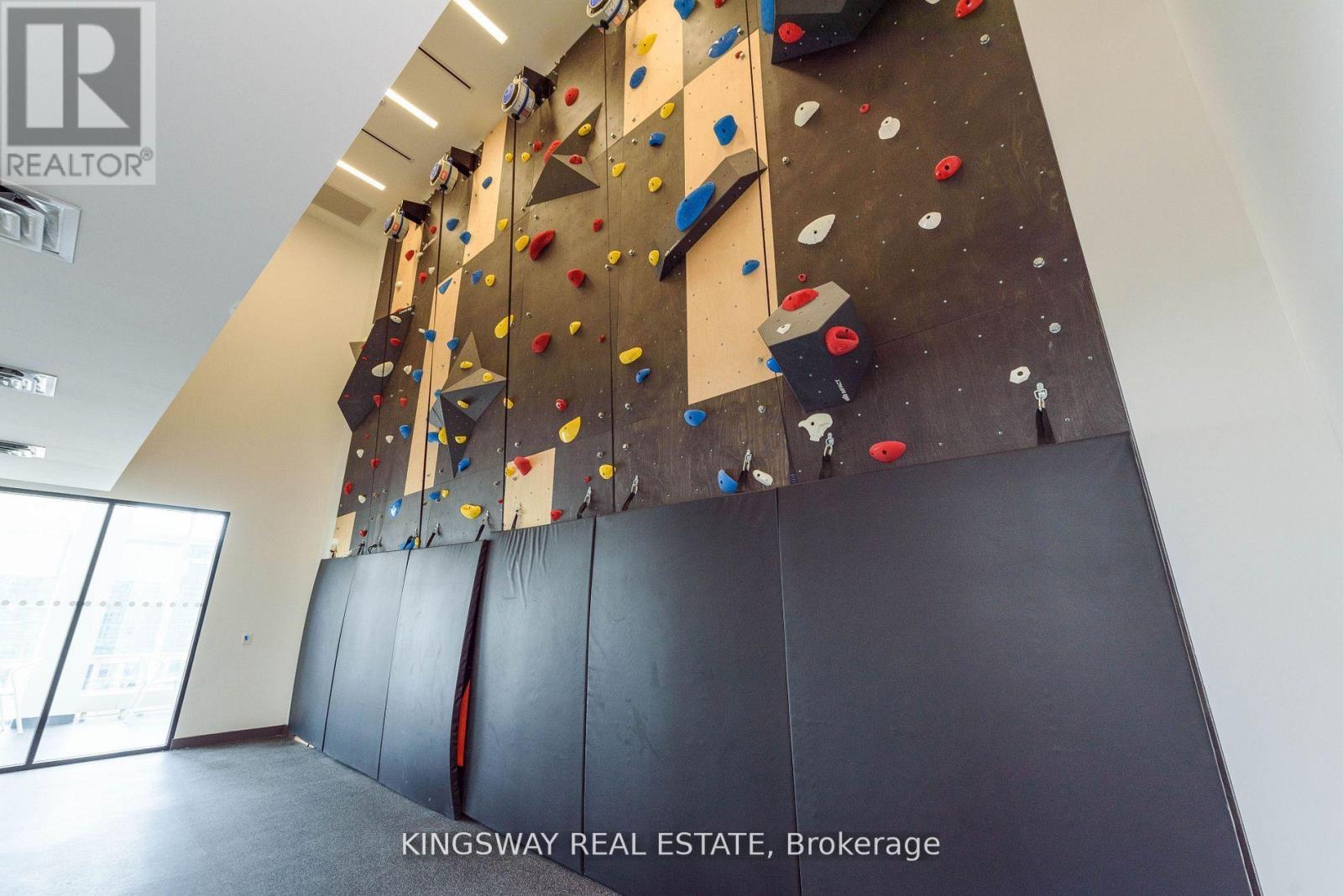 4065 Confederation Parkway, Mississauga, Ontario  L5B 0L4 - Photo 13 - W12933366