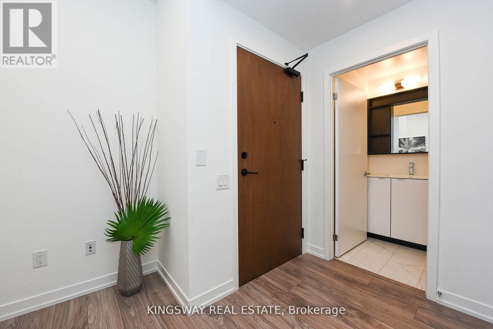 4065 Confederation Parkway, Mississauga, Ontario  L5B 0L4 - Photo 22 - W12933366