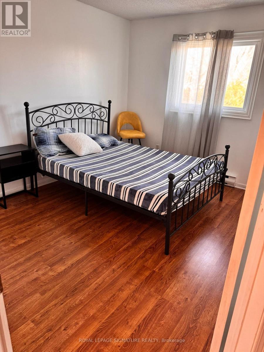 32 - 31 Parkview Drive, Orangeville, Ontario  L9W 4H7 - Photo 10 - W12933368