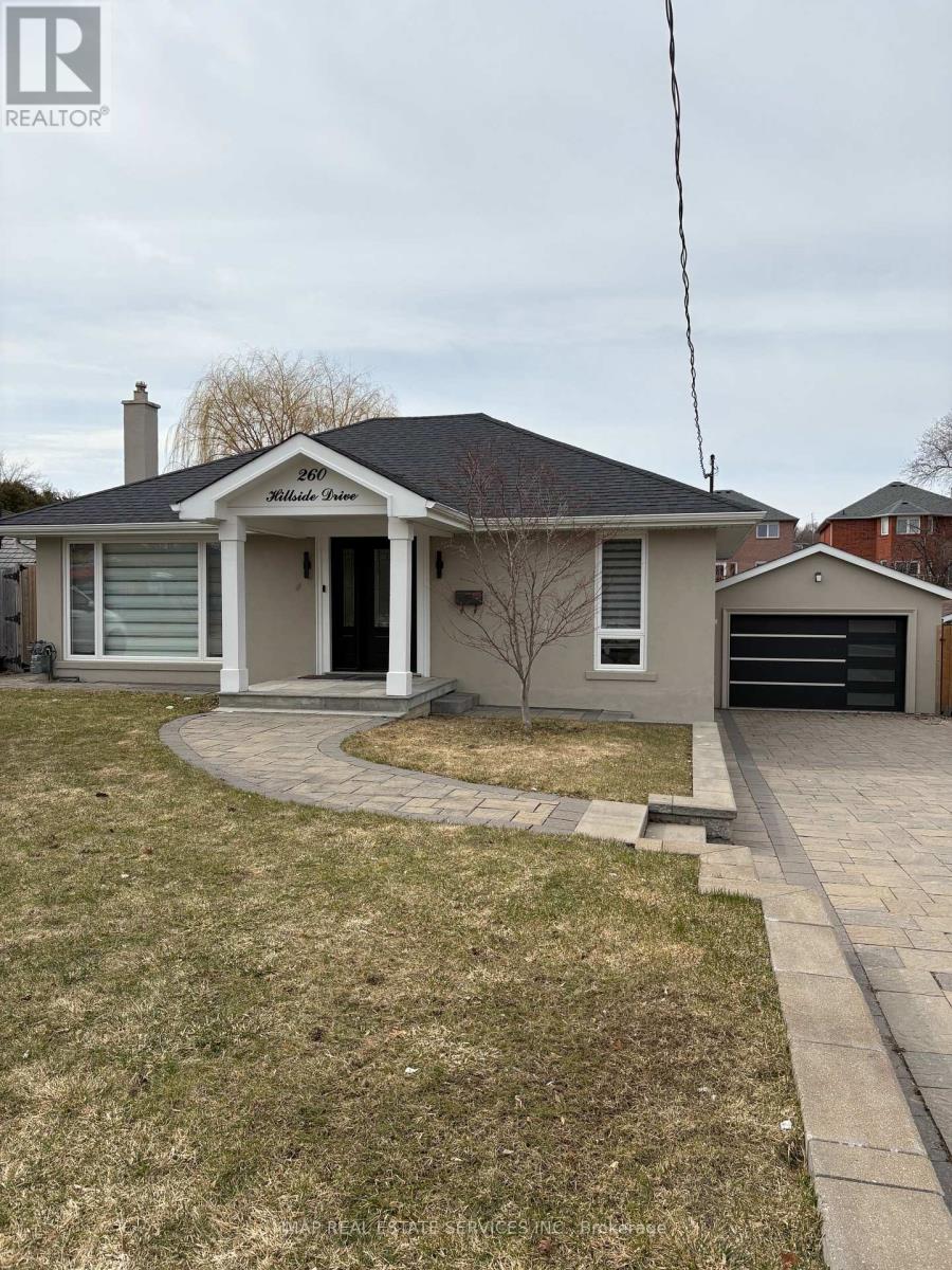 260 HILLSIDE DRIVE, Mississauga, Ontario