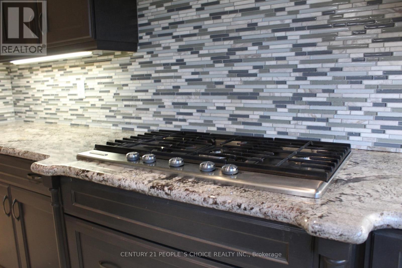 1275 Saginaw Crescent N, Mississauga, Ontario  L5H 1X4 - Photo 10 - W12933396