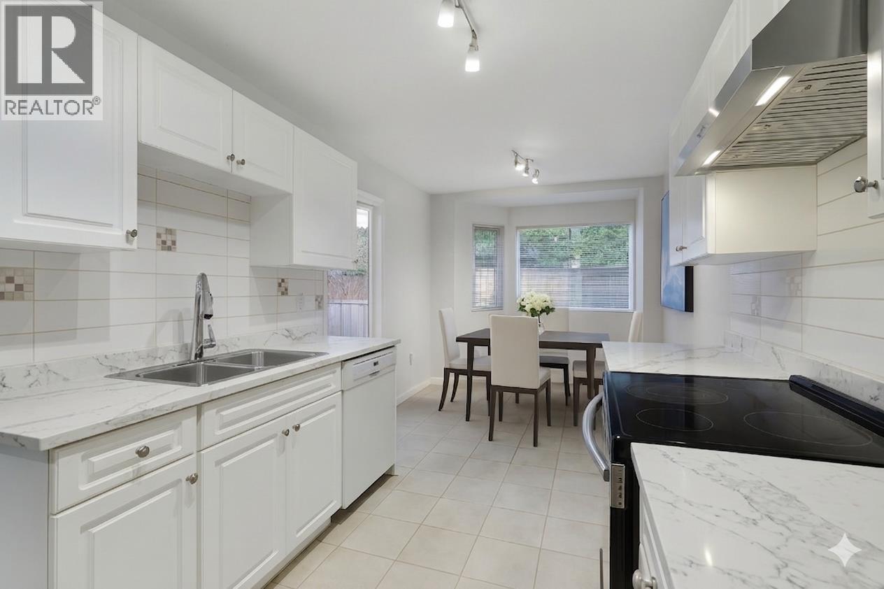 5 7901 13th Avenue, Burnaby, British Columbia  V3N 2E8 - Photo 4 - R3072041