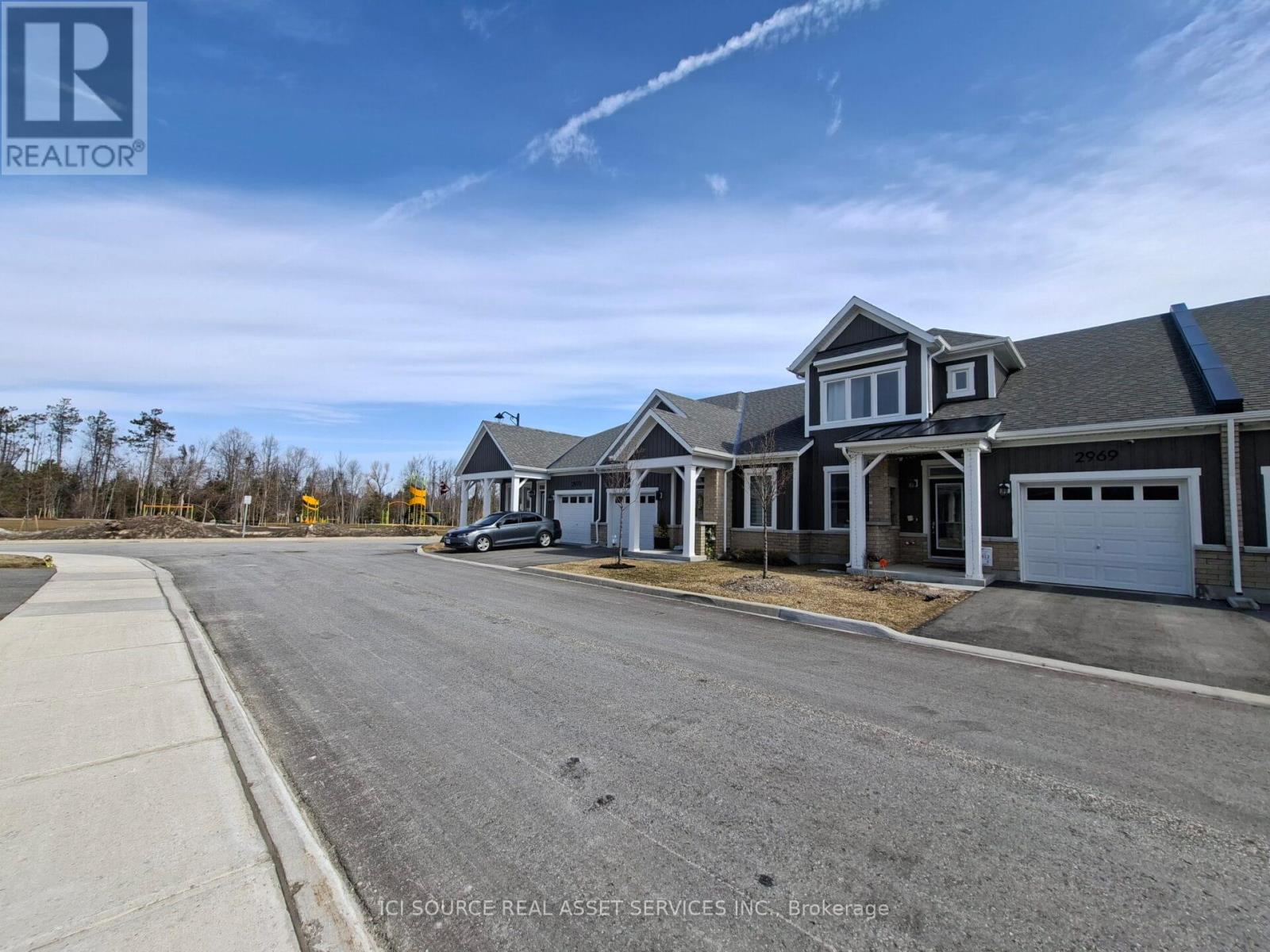 2969 Murphy Place, Innisfil, Ontario  L9S 0S1 - Photo 2 - N12650450