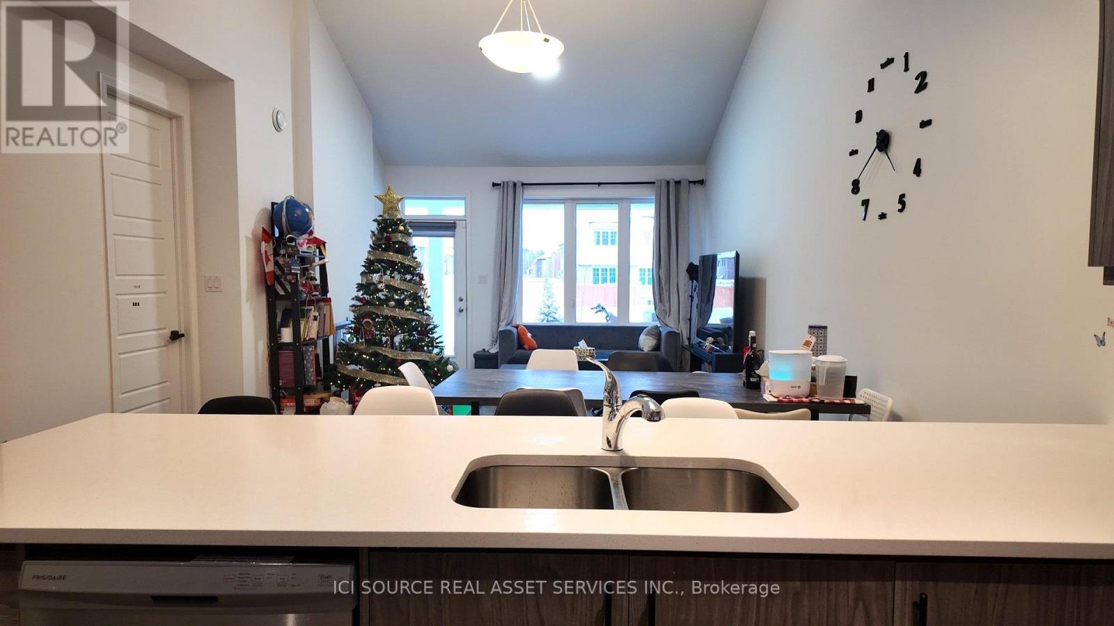 2969 Murphy Place, Innisfil, Ontario  L9S 0S1 - Photo 5 - N12650450